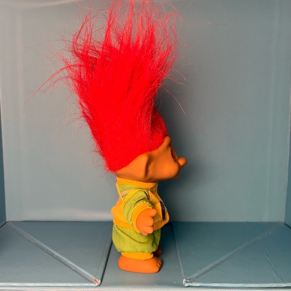 Ace Novelty - Treasure Troll with Wishstone in Track Suit - Picture 3 of 7